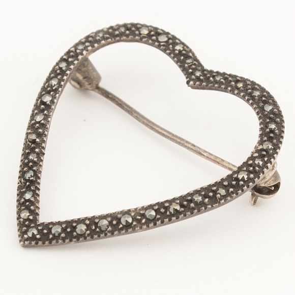 Vintage Sterling Silver Marcasite Heart Brooch Pin - Picture 2 of 4